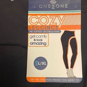 One 5 One Black Cozy Leggings with cut-out on lower leg